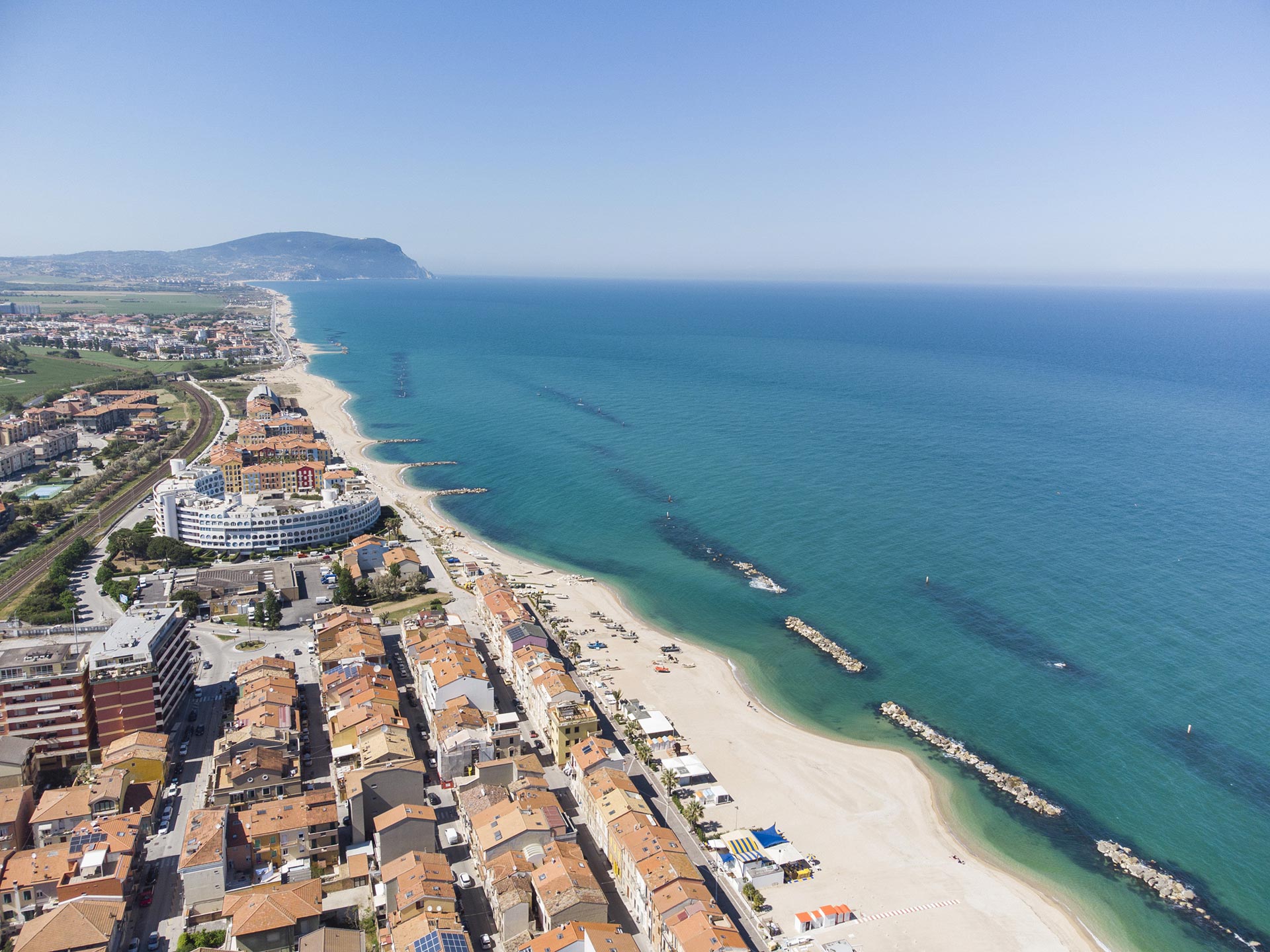 Porto Recanati vista mare - Riviera del Conero